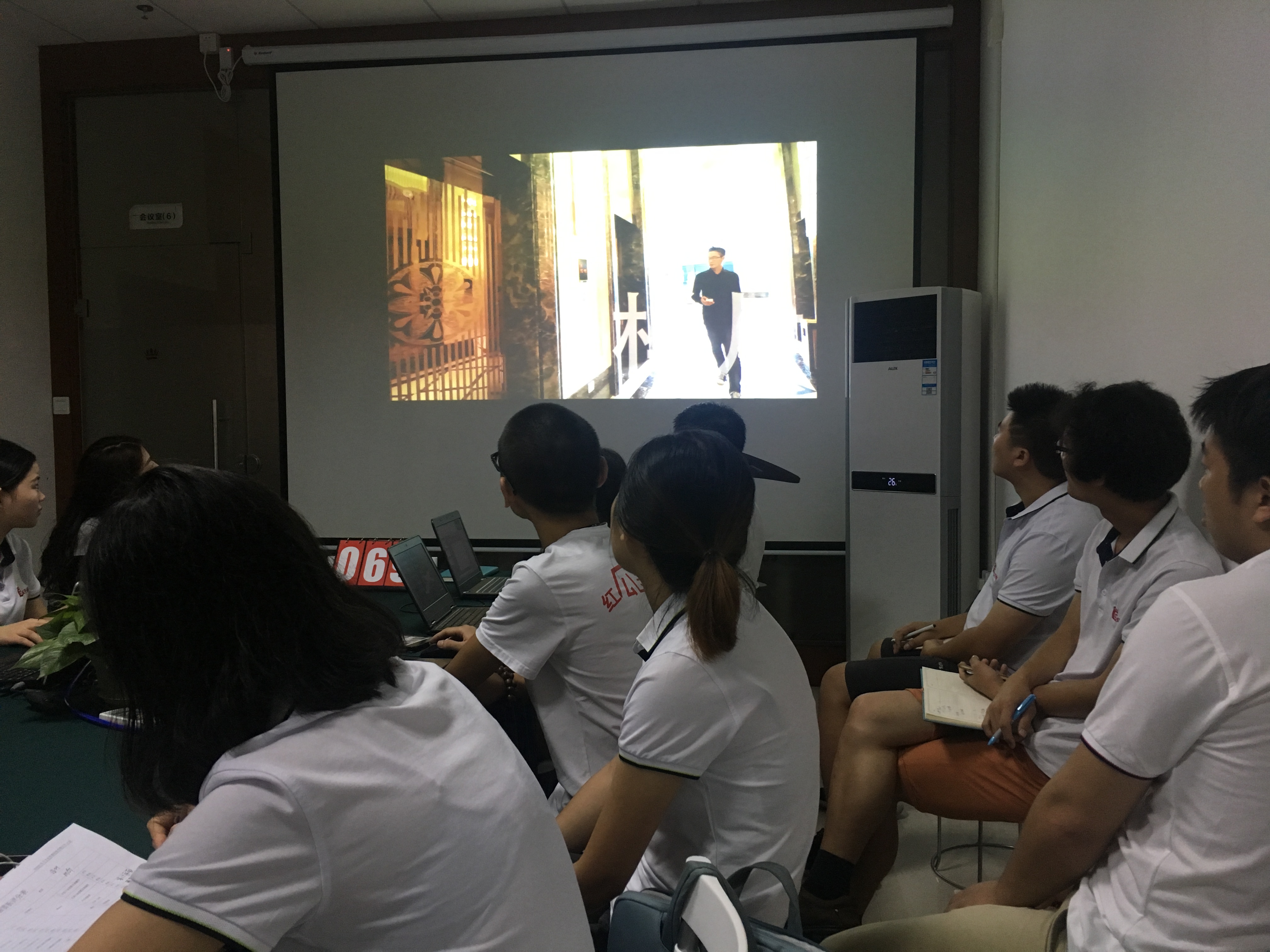 紅瓜子傳媒沙龍第27期-積極、積極、再積極！