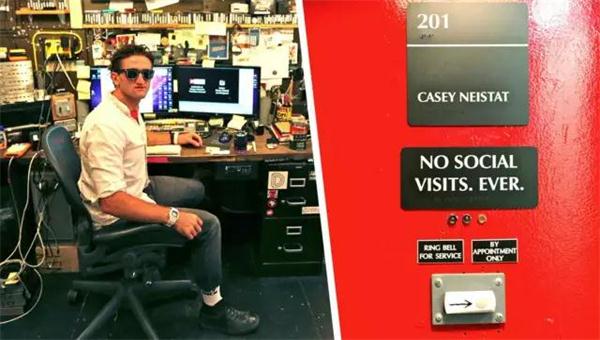 他高中輟學(xué)，憑借短廣告片制作躍身全球最火視頻博主