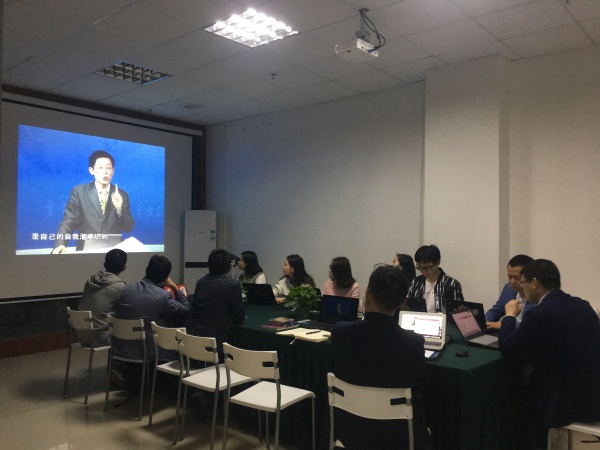 瓜瓜早課堂(139)-微笑，贊美，講故事!