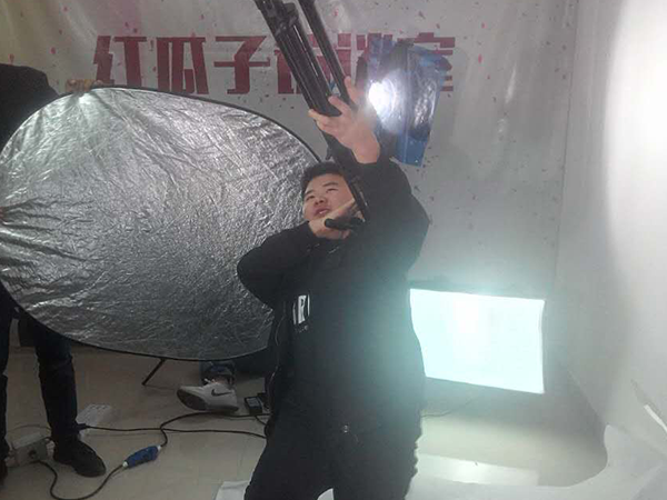 企業(yè)宣傳片制作籌備階段中導演該做什么？