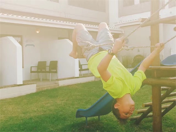 我在海邊，一步定位您的企業(yè)宣傳片制作需求